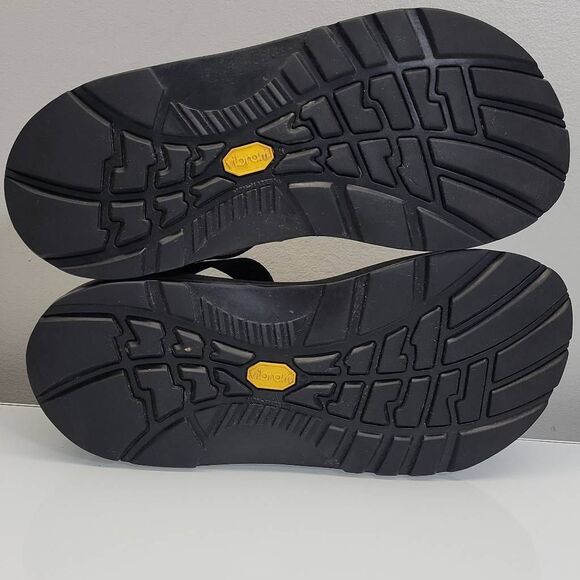Chaco Sandals Men Size 11 Z Cloud 2 Cushioned Black Gorpcore Hiking Travel Beach - Picture 7 of 10